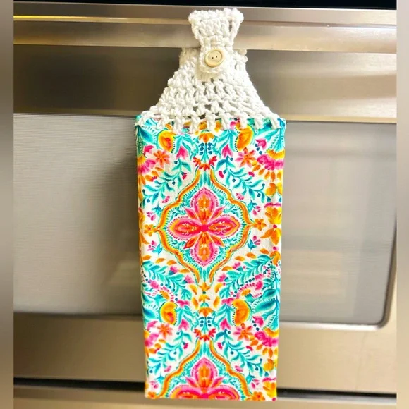 HAND CRAFTED Colorful Floral Crochet Top Hanging Kitchen or Bathroom Hand Towel - Picture 4 of 7